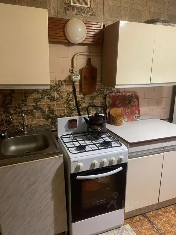 1-к кв. Ленинградская область, Шлиссельбург Кировский район, ул. 18 ... - Фото 0