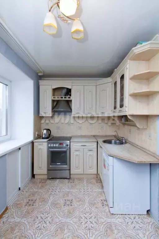 3-к кв. Томская область, Томск ул. Беринга, 16 (60.4 м) - Фото 2