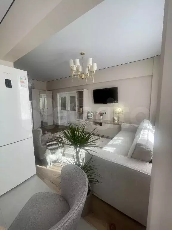 2-к. квартира, 70 м, 6/6 эт. - Фото 1