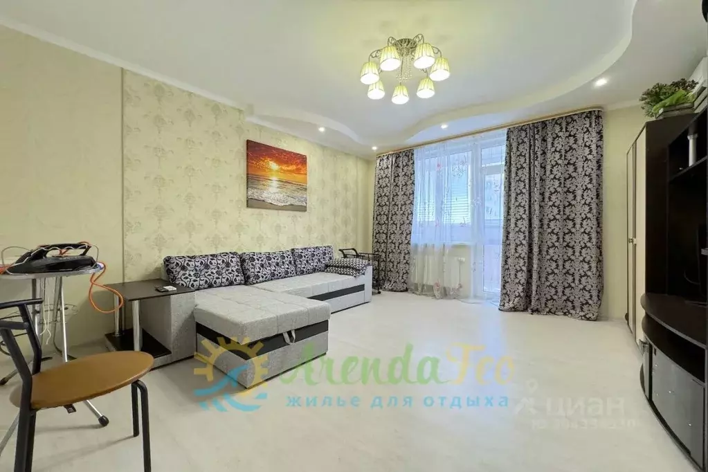 1-к кв. Крым, Феодосия ш. Симферопольское, 11к1 (40.0 м) - Фото 1