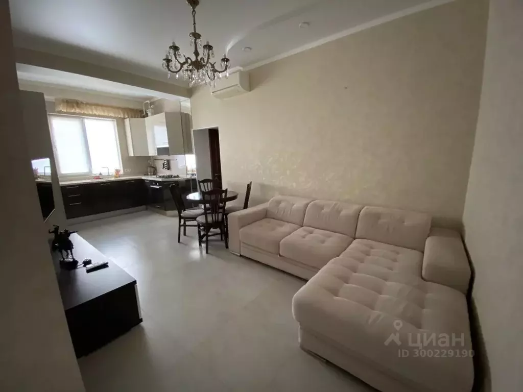 2-к кв. Крым, Ялта ул. Кирова, 41А (60.9 м) - Фото 0