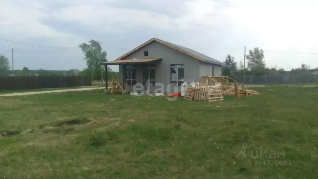 дом в свердловская область, белоярский городской округ, д. гусева ул. . - Фото 1