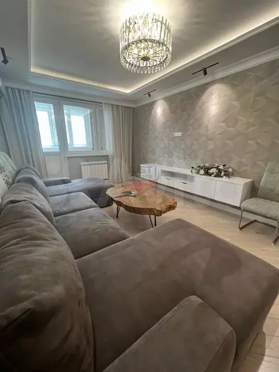 3-к. квартира, 75 м, 10/17 эт. - Фото 0