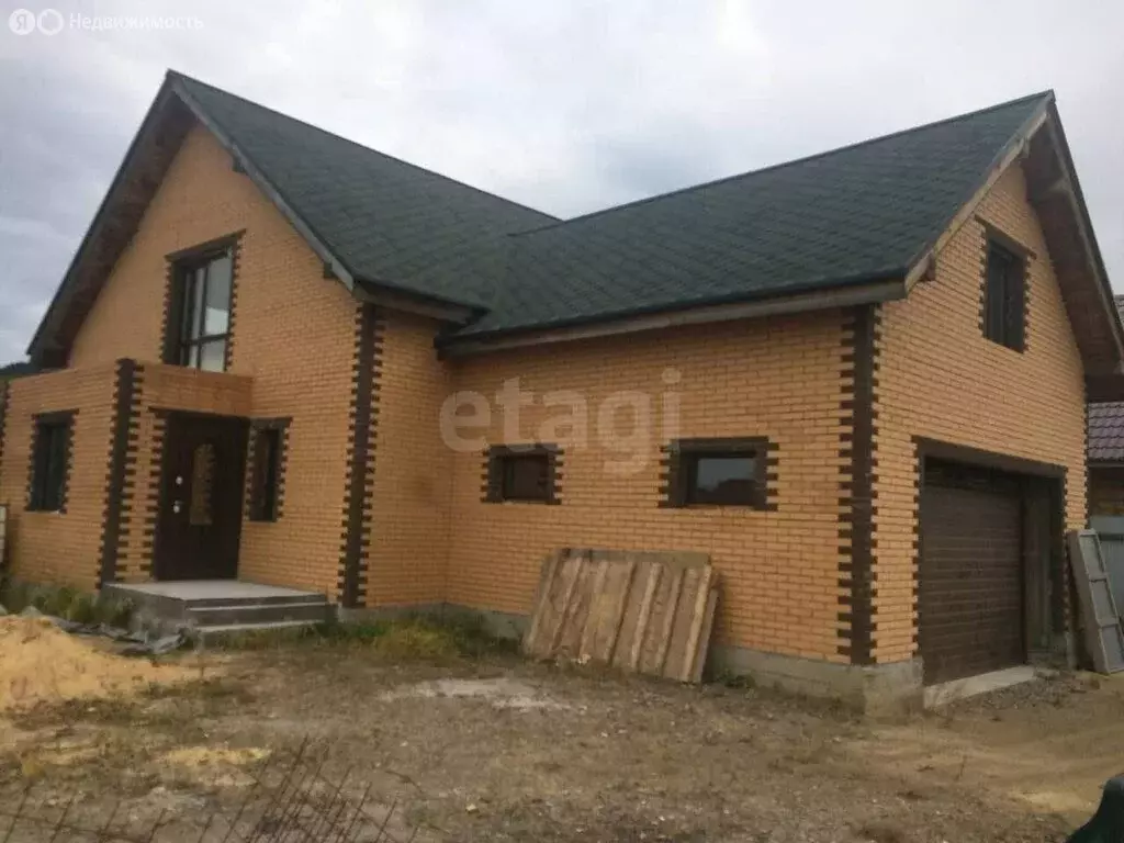 Дом в Улан-Удэ, 123-й микрорайон (220.6 м) - Фото 1