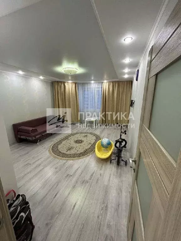 Продается 1-комнатная квартира - Фото 1