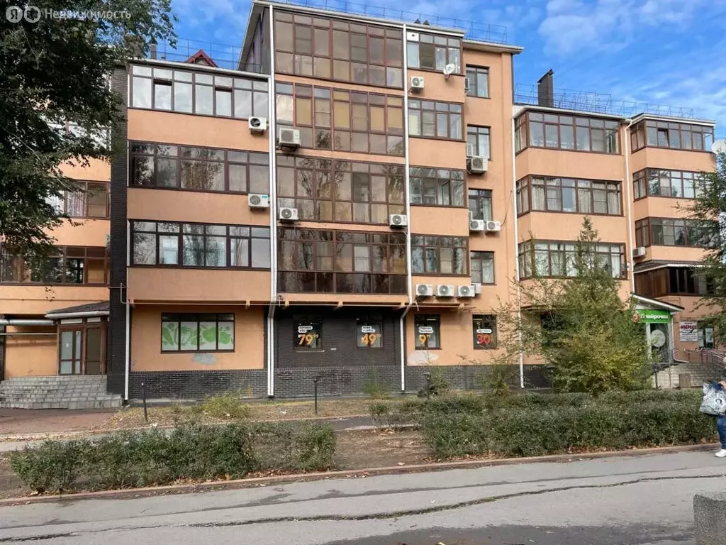 3-комнатная квартира: Волгодонск, бульвар Великой Победы, 13Б (95 м) - Фото 1