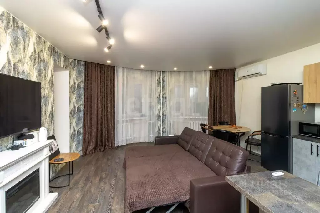 1-к кв. Тюменская область, Тюмень Матмасы мкр, ул. Пражская, 49к1 ... - Фото 0