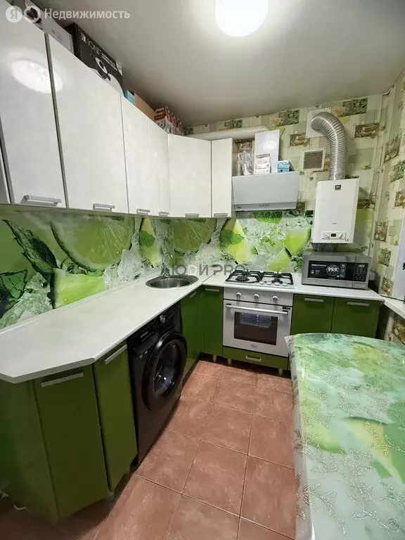 3-комнатная квартира: Энгельс, Студенческая улица, 68к14 (58 м) - Фото 1