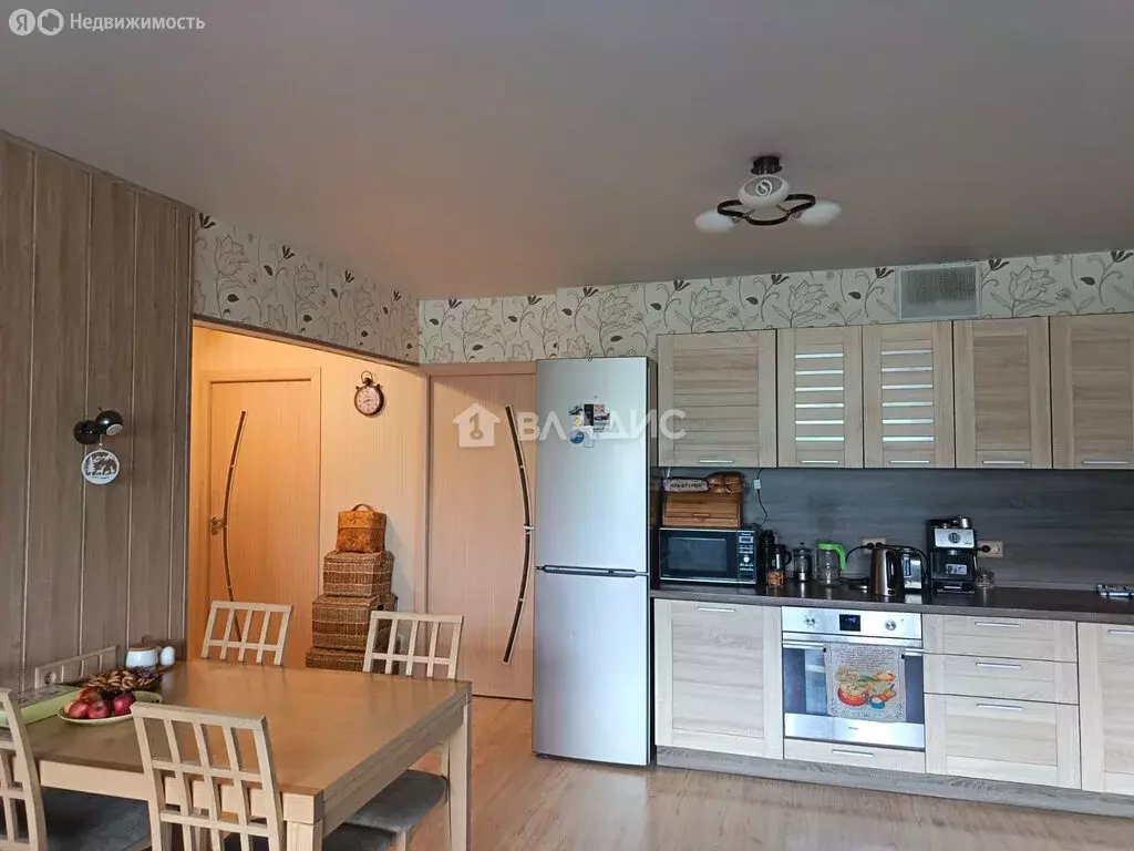 3-комнатная квартира: Петрозаводск, набережная Варкауса, 17 (71.6 м) - Фото 1