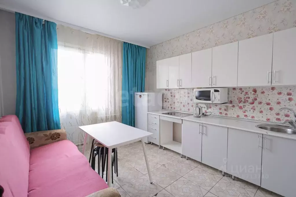 2-к кв. Оренбургская область, Оренбург Салмышская ул., 65 (63.0 м) - Фото 1