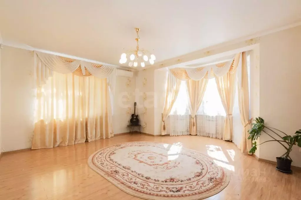 Дом в Ростовская область, Ростов-на-Дону Живописная ул. (150 м) - Фото 0