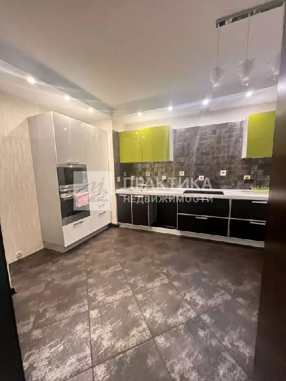 Продается 3-комнатная квартира - Фото 2