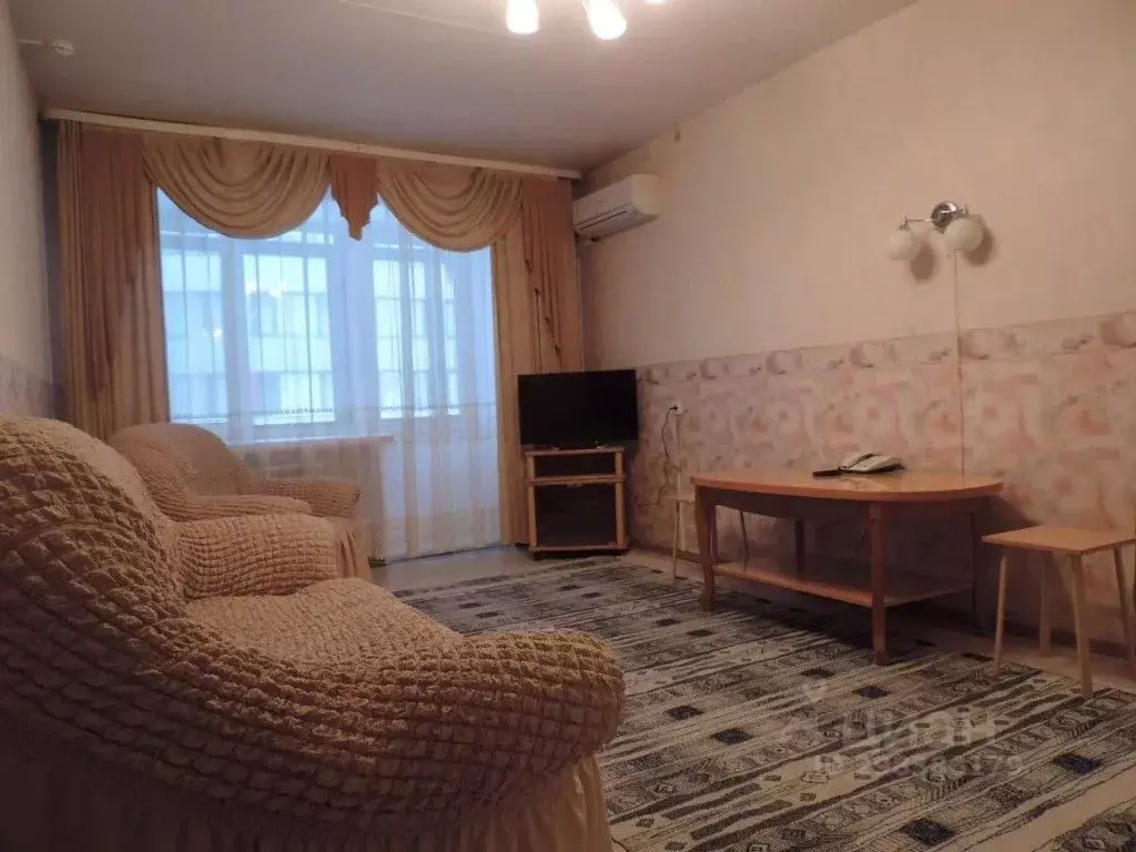 Комната Свердловская область, Екатеринбург ул. 8 Марта, 45 (10.0 м) - Фото 1