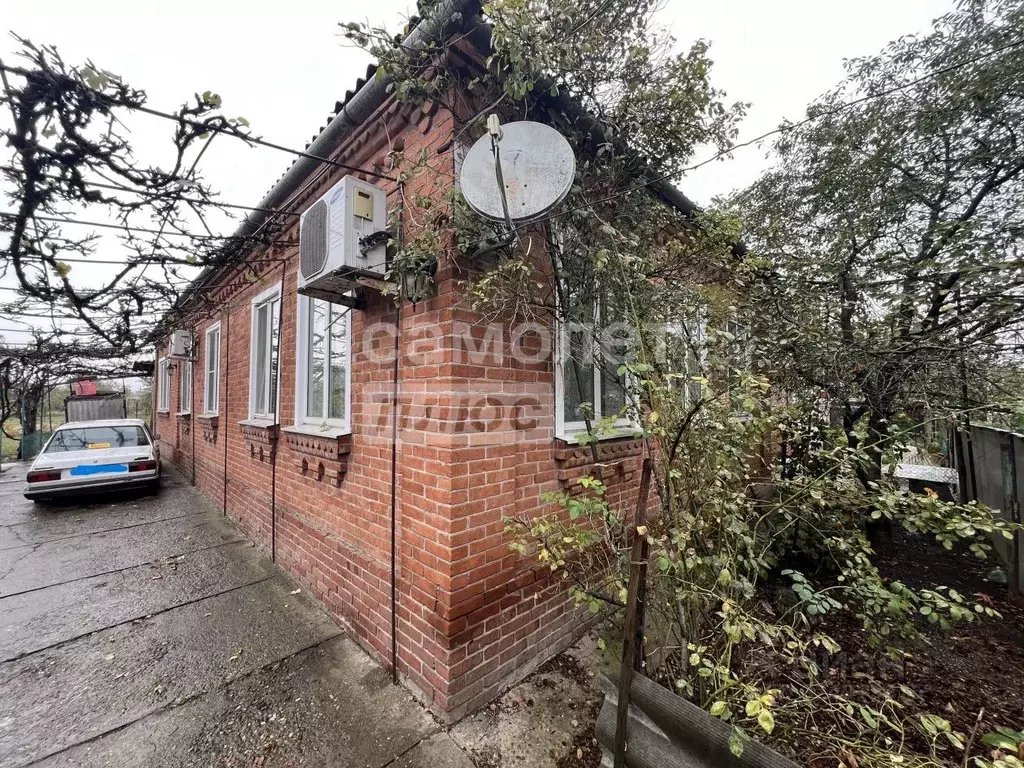 Дом в Краснодарский край, Динская ст-ца ул. Кирпичная (84 м) - Фото 1