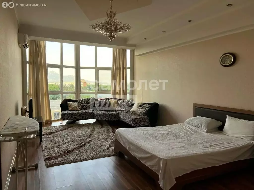 1-комнатная квартира: Ессентуки, улица Ленина, 14 (55 м) - Фото 1
