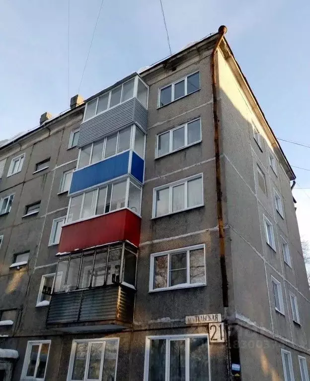 3-к кв. Кемеровская область, Киселевск Тульская ул., 21 (63.0 м) - Фото 0