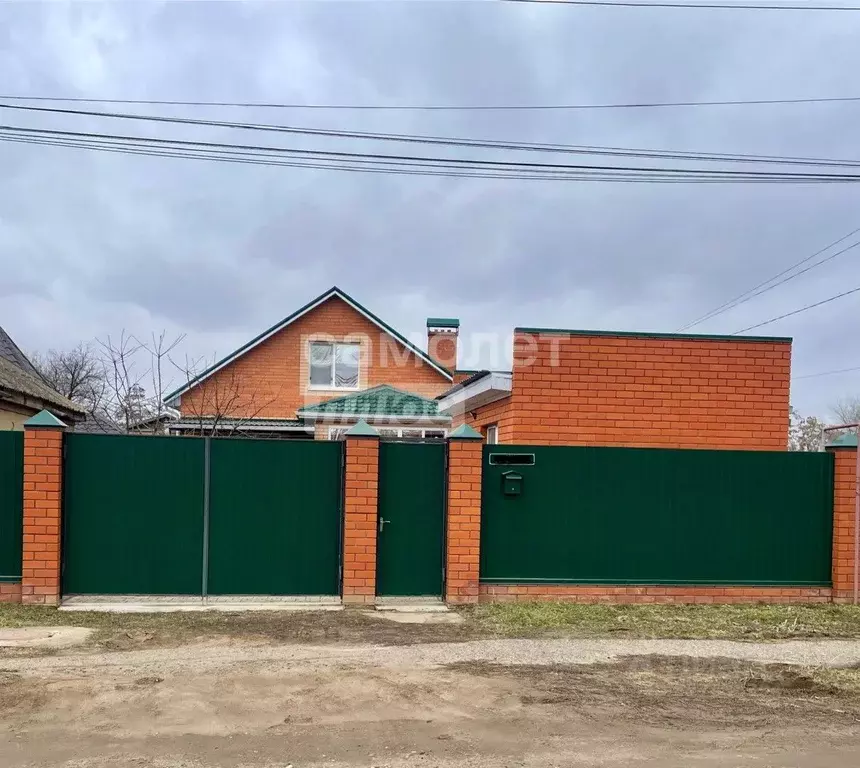 Дом в Калмыкия, Элиста ул. Тельмана (143 м) - Фото 1