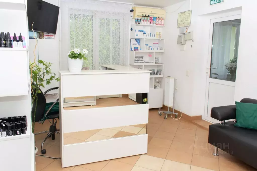 Помещение свободного назначения в Алтайский край, Барнаул тракт ... - Фото 1