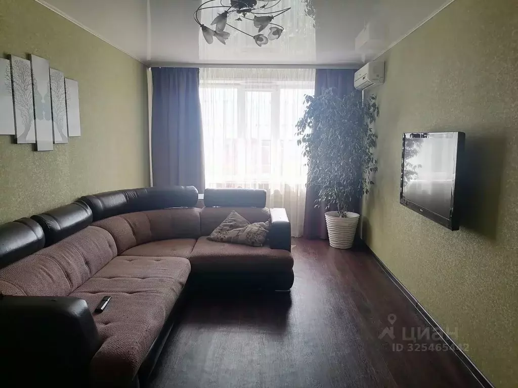 3-к кв. Оренбургская область, Оренбург просп. Победы, 148 (65.3 м) - Фото 1