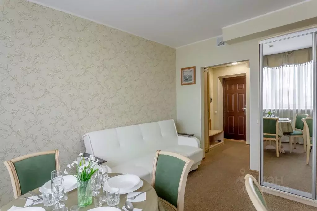 2-к кв. Рязанская область, Рязань ул. Есенина, 64 (45.0 м) - Фото 0