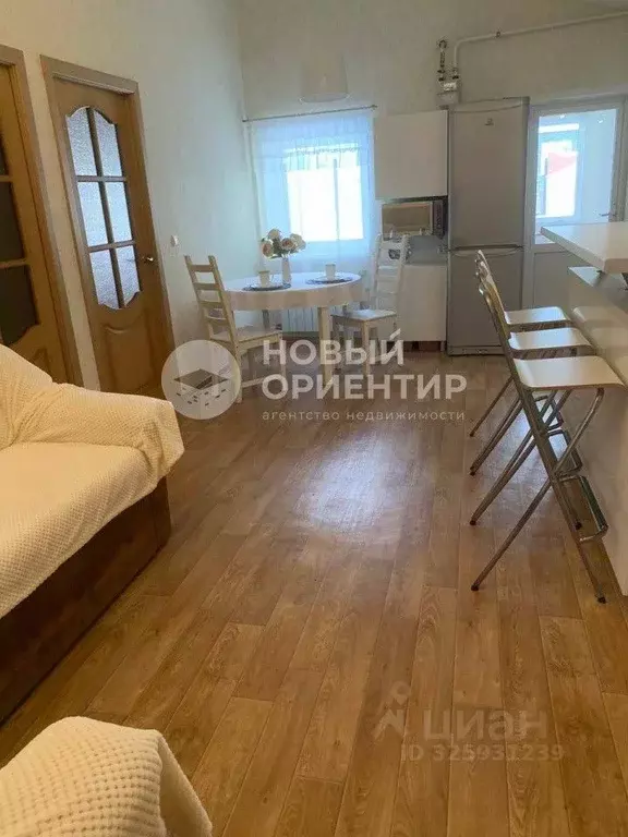 Дом в Омская область, Омск ул. 14-я Северная, 97 (78 м) - Фото 2