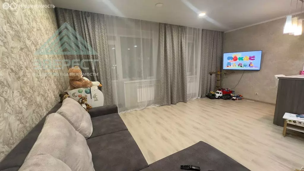 Квартира-студия: Абакан, улица Комарова, 9Б (41.2 м) - Фото 1