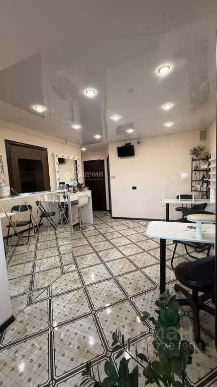 Помещение свободного назначения в Чувашия, Канаш ул. Свободы, 11 (38 ... - Фото 1