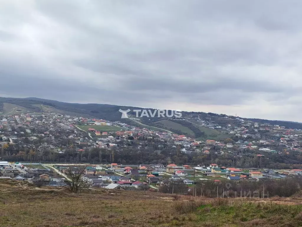 Участок в Крым, Симферопольский район, Добровское с/пос, с. Пионерское ... - Фото 1