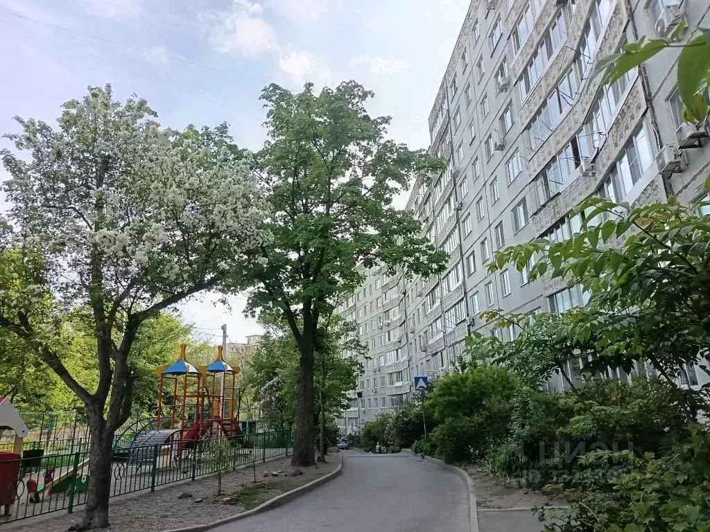 2-к кв. Приморский край, Владивосток 71-й мкр, ул. Ватутина, 20 (49.3 ... - Фото 2