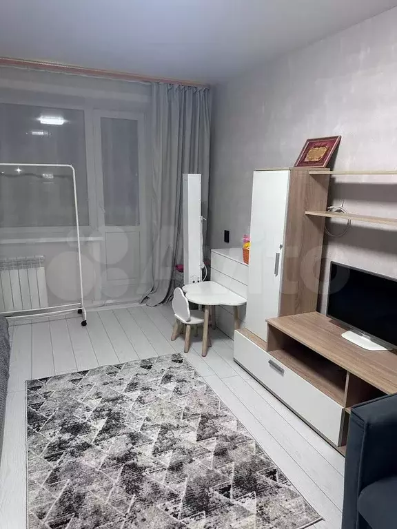 1-к. квартира, 30,6 м, 3/5 эт. - Фото 0