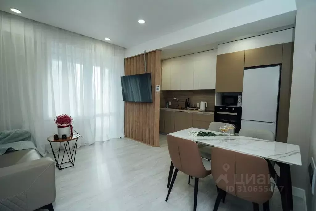 3-к кв. Сахалинская область, Южно-Сахалинск Горная ул., 8к8 (67.0 м) - Фото 1