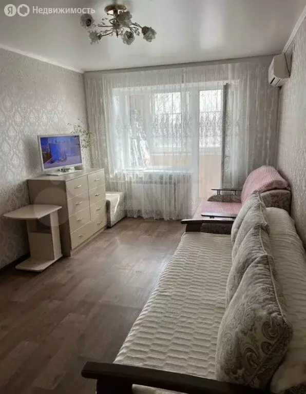 1-комнатная квартира: Новочеркасск, улица Калинина, 69 (30 м) - Фото 0