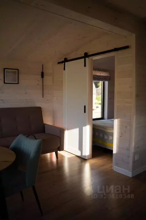 Дом в Пермский край, Губахинский муниципальный округ, Усьва рп ул. ... - Фото 2