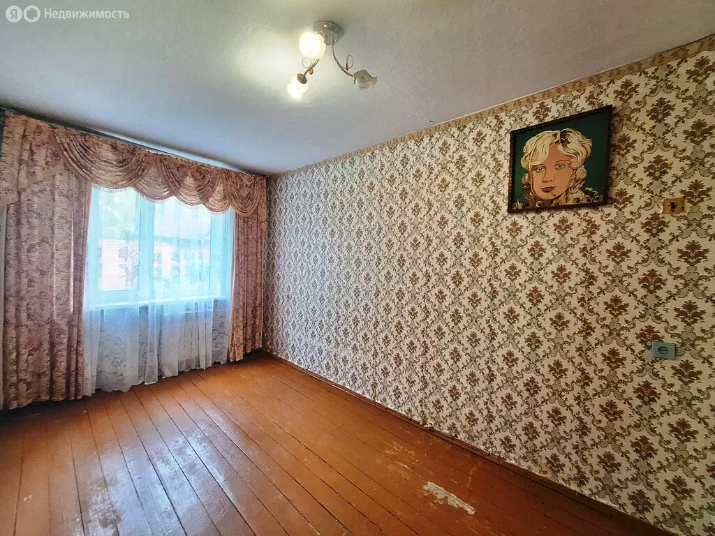 3-комнатная квартира: Лесозаводск, улица 9 Января, 63 (61.4 м) - Фото 1