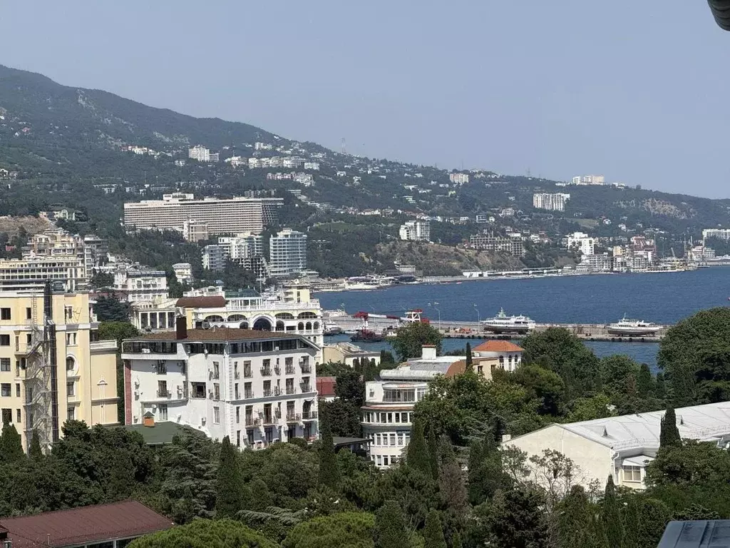 2-к кв. Крым, Ялта ул. Володарского, 3 (64.0 м) - Фото 1