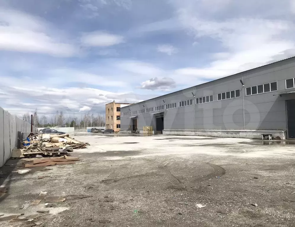 Продам базу 4000 м2 (земля 1 га) - Фото 1
