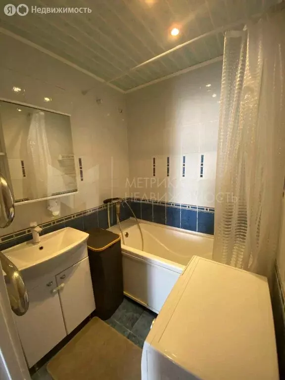 2-комнатная квартира: Тюмень, микрорайон Утешево, улица Анатолия ... - Фото 1