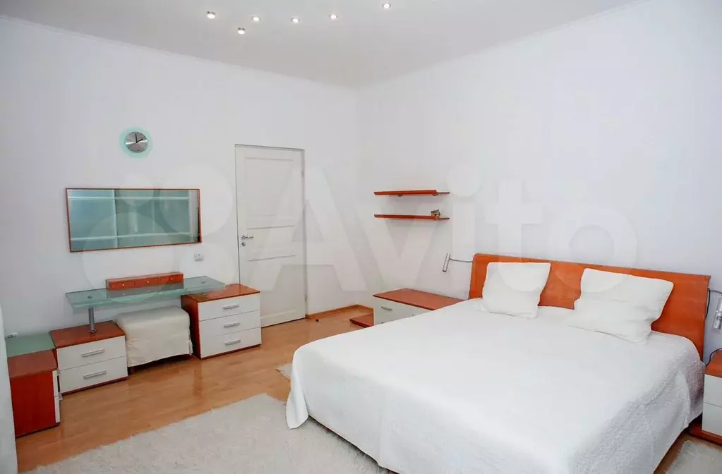4-к. квартира, 150 м, 4/7 эт. - Фото 1