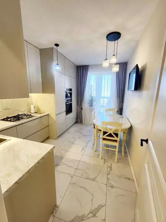 2-к. квартира, 62 м, 6/9 эт. - Фото 1