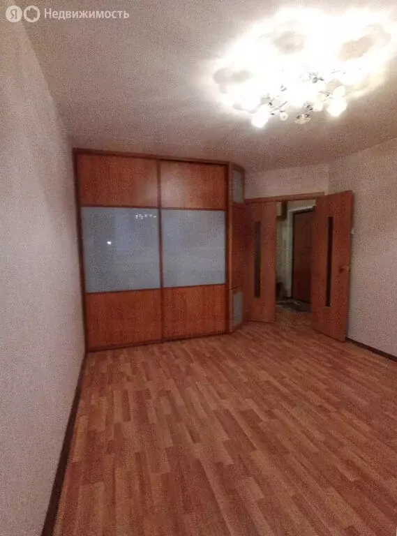 3-комнатная квартира: Екатеринбург, жилой район Елизавет, улица ... - Фото 1
