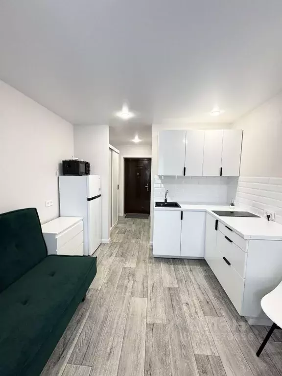 Студия Красноярский край, Красноярск Аэровокзальная ул., 8Д (18.0 м) - Фото 1