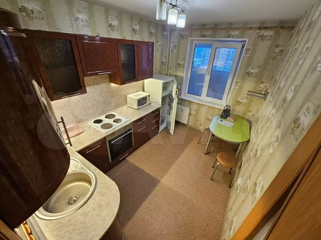 1-к. квартира, 40 м, 5/10 эт. - Фото 0
