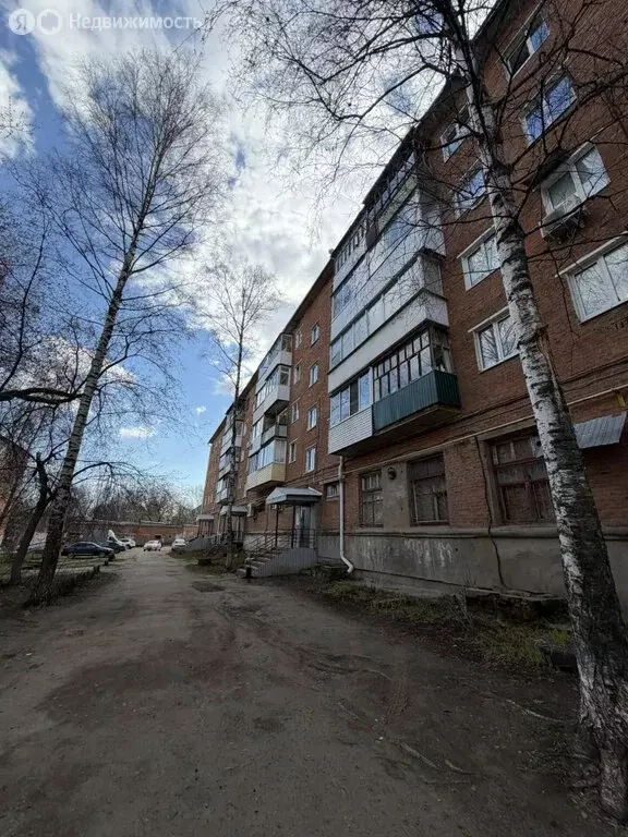 4-комнатная квартира: Воткинск, улица 1 Мая, 137 (63 м) - Фото 1