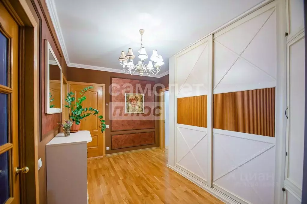 3-к кв. Липецкая область, Липецк бул. Имени Павла Шубина, 8А (85.3 м) - Фото 0