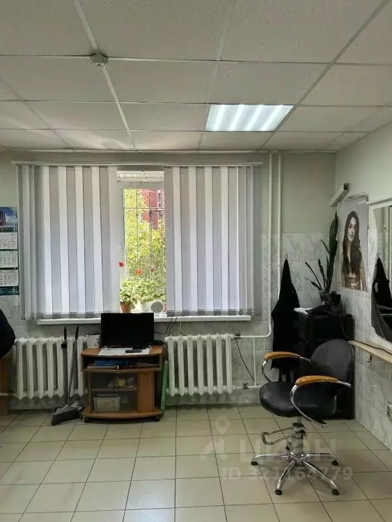 Помещение свободного назначения в Омская область, Омск Барнаульская ... - Фото 0