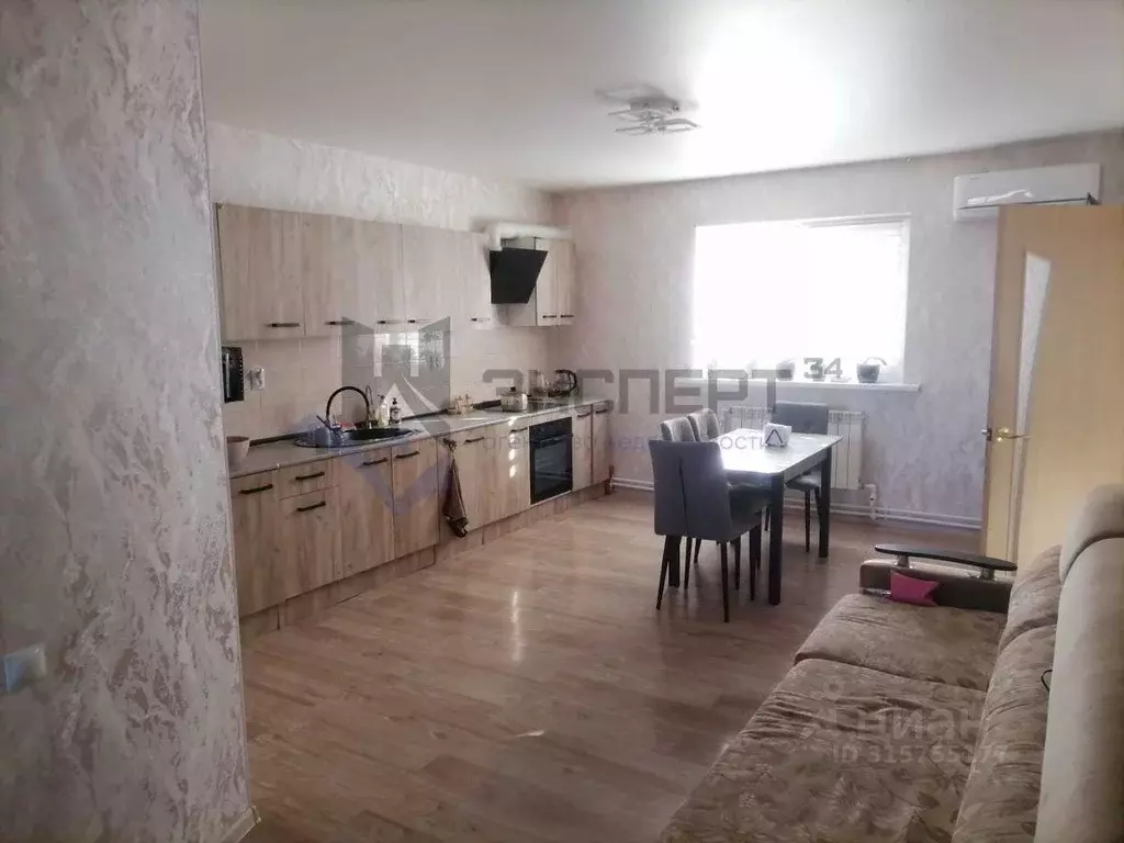 Дом в Волгоградская область, Волгоград ул. Солнечникова, 33/58 (145 м) - Фото 1
