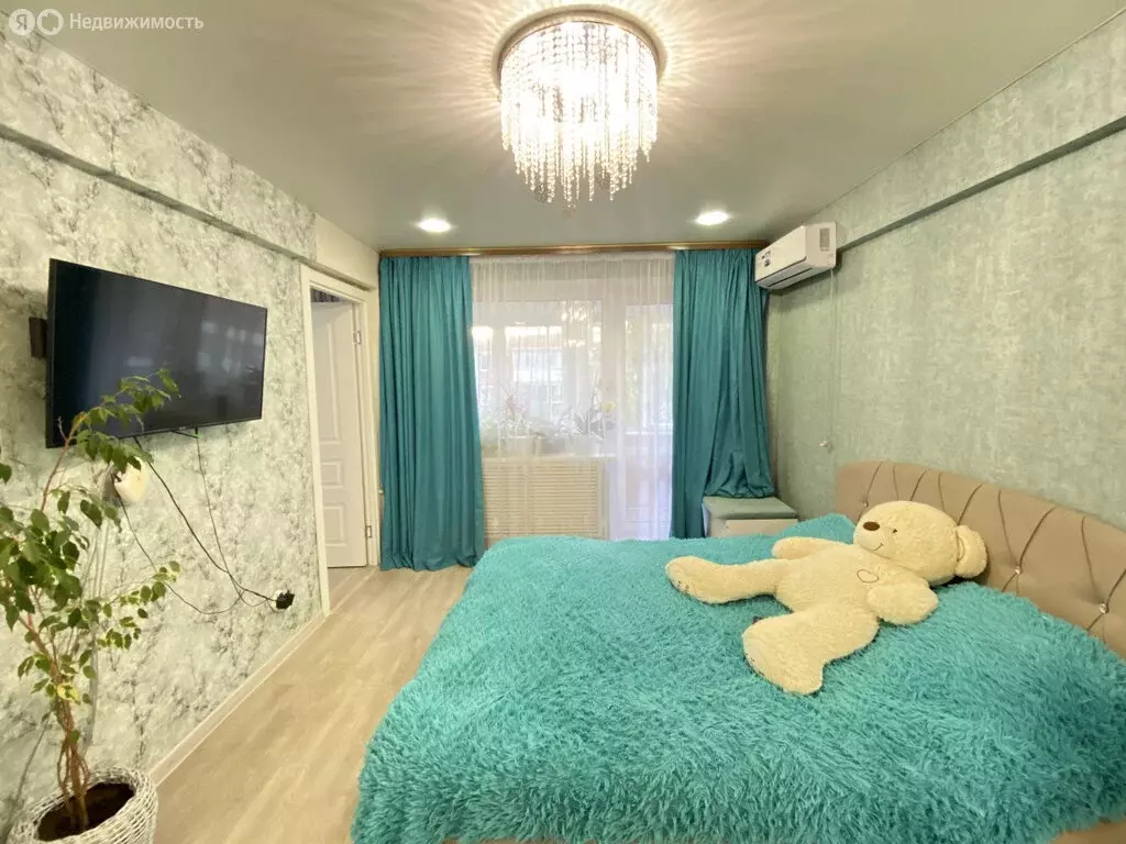 4-комнатная квартира: Воткинск, улица Луначарского, 26 (58 м) - Фото 1