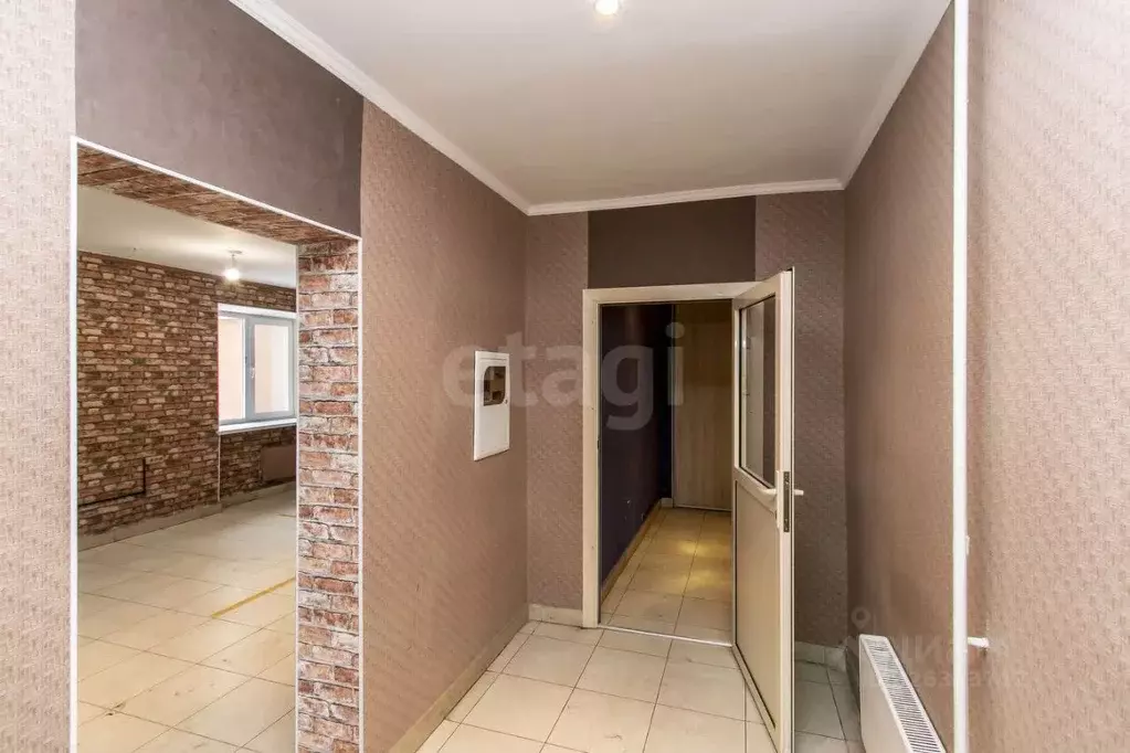 Помещение свободного назначения в Тюменская область, Тюмень Солнечный ... - Фото 1