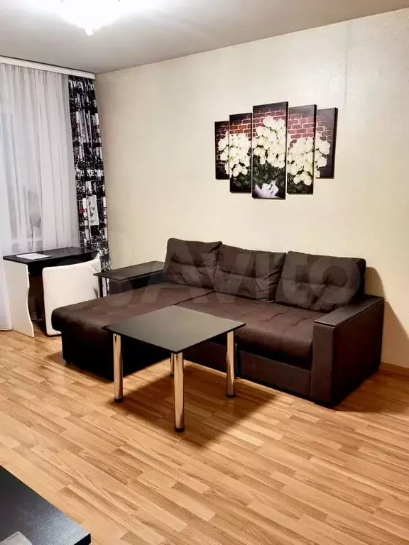 2-к. квартира, 57 м, 9/9 эт. - Фото 1