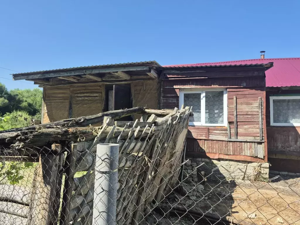 Дом в Саратовская область, Петровск Безымянная ул., 75 (75 м) - Фото 1